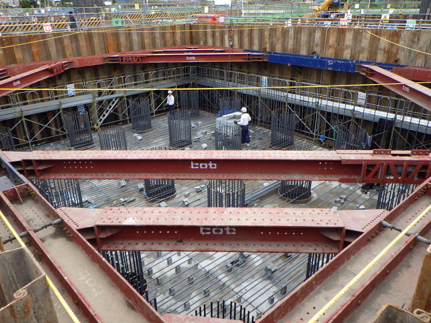 高速横浜環状北西線（下谷本地区）橋梁下部工事（その3）